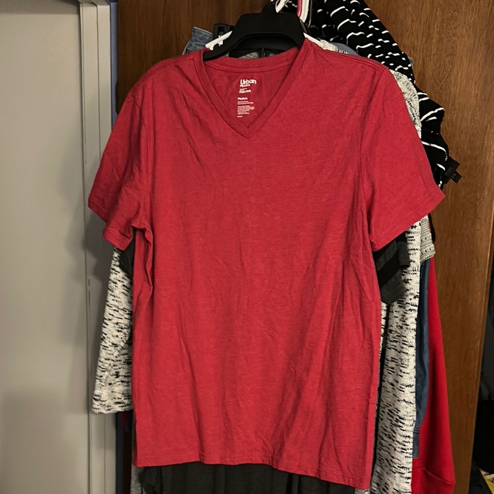 Urban pipeline super soft Classic Red V-Neck Tee